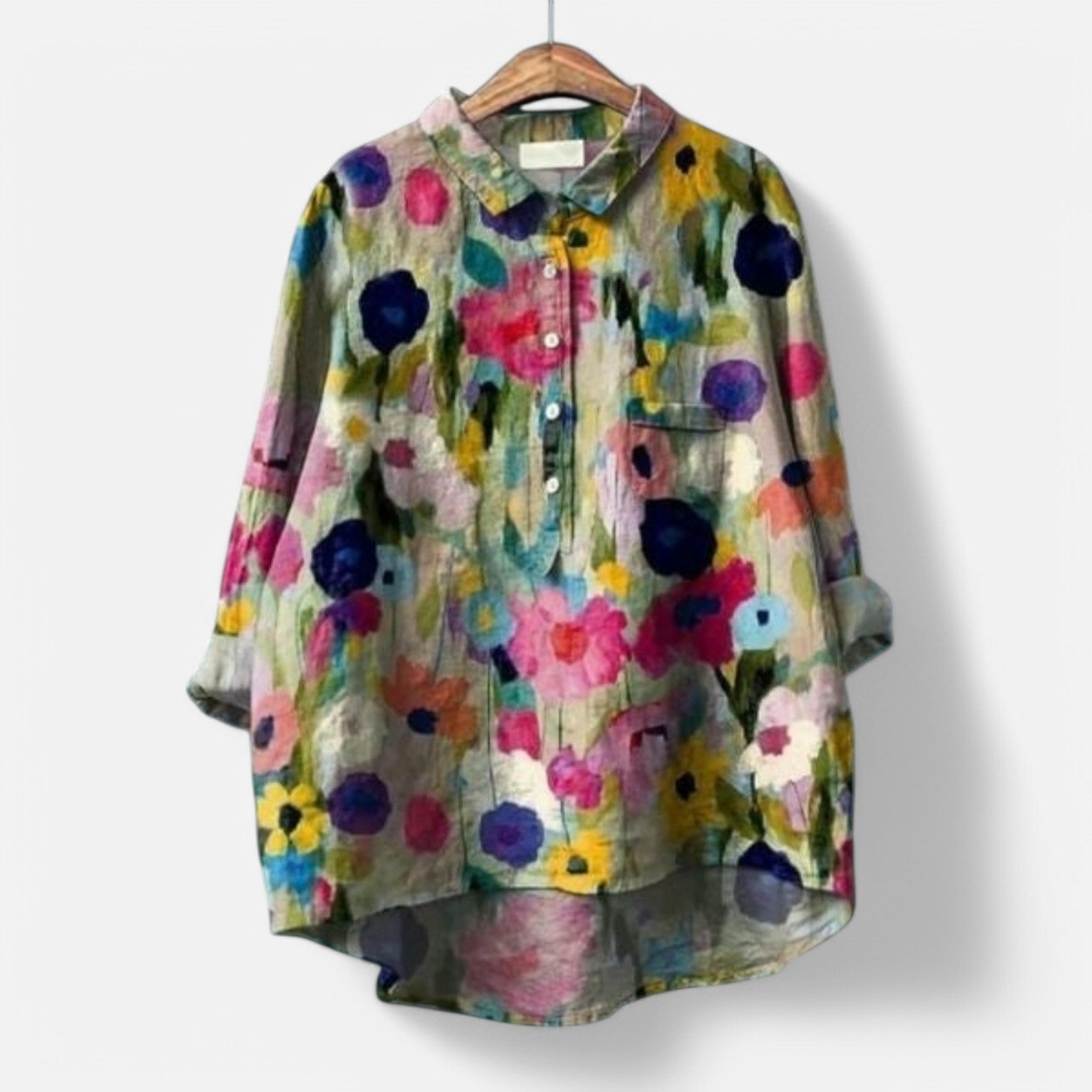 Kiara™ | Stylish Loose-Fit Floral Blouse