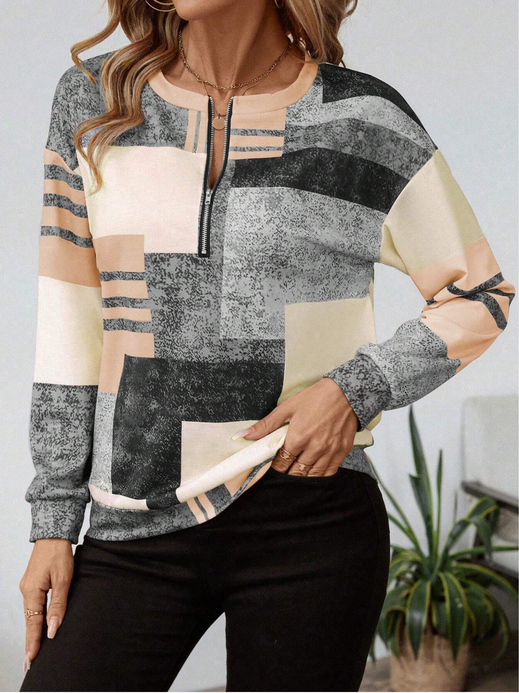 Mara – Sweater with graphic print and zipper closure