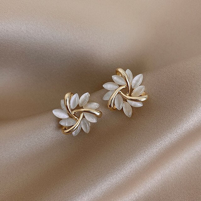 BLOOM | ELEGANT OPAL EARRINGS